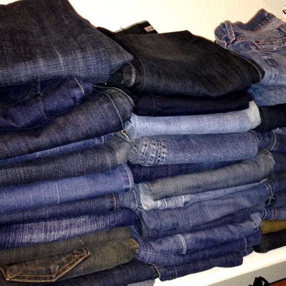 J E A N S!!! Lots and lots of JEANS - Picture 4 of 5